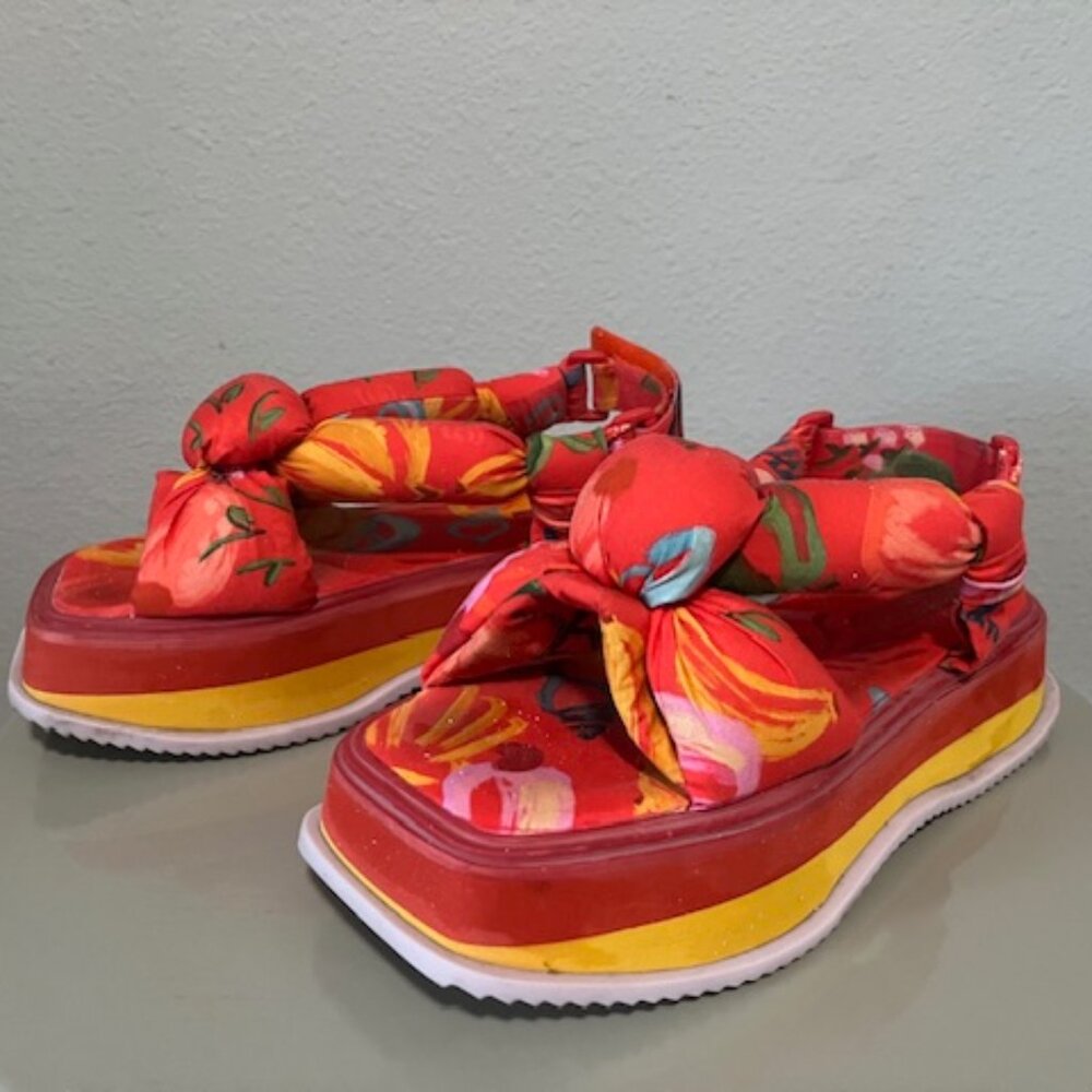 Farm Rio Red Fruit Scarf Platform Sandal Sz 8 - Picture 2 of 5
